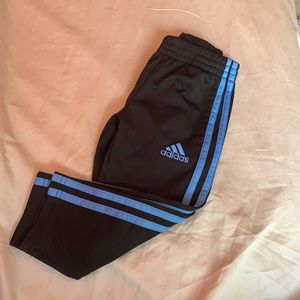 BOYS ADIDAS TRACK PANT SIZE 3T